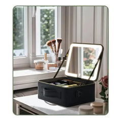 Neseser sa LED svetlom i ogledalom